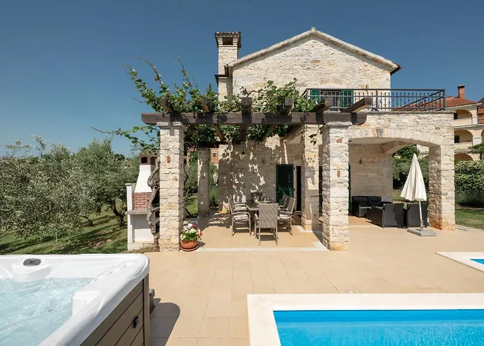 וילה Villa Ruk